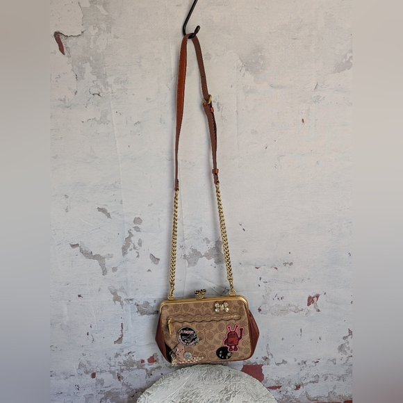 Coach × Keith Haring Kiss N Lock Handbag With matching  Tri Fold Wallet - Picture 10 of 16